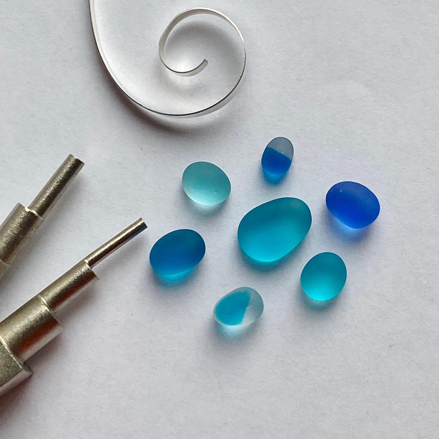 Seaglass Jewellery Workshop~ Saturday 20th January 2024 10am - 4pm