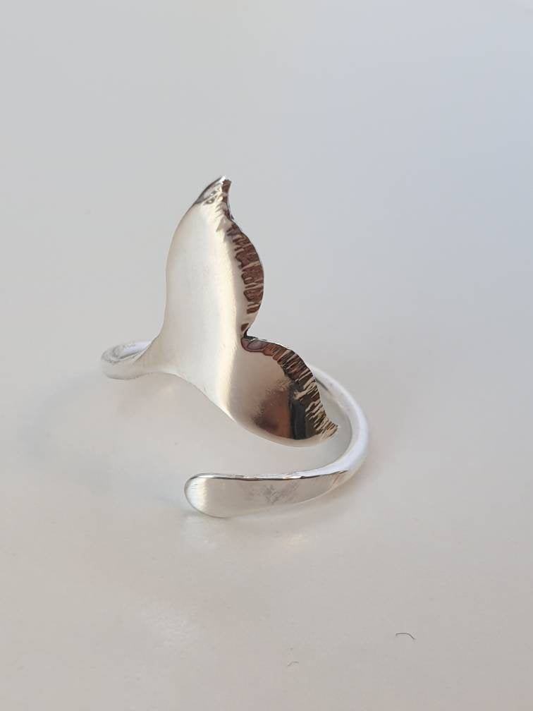 Whale Tail Adjustable Ring